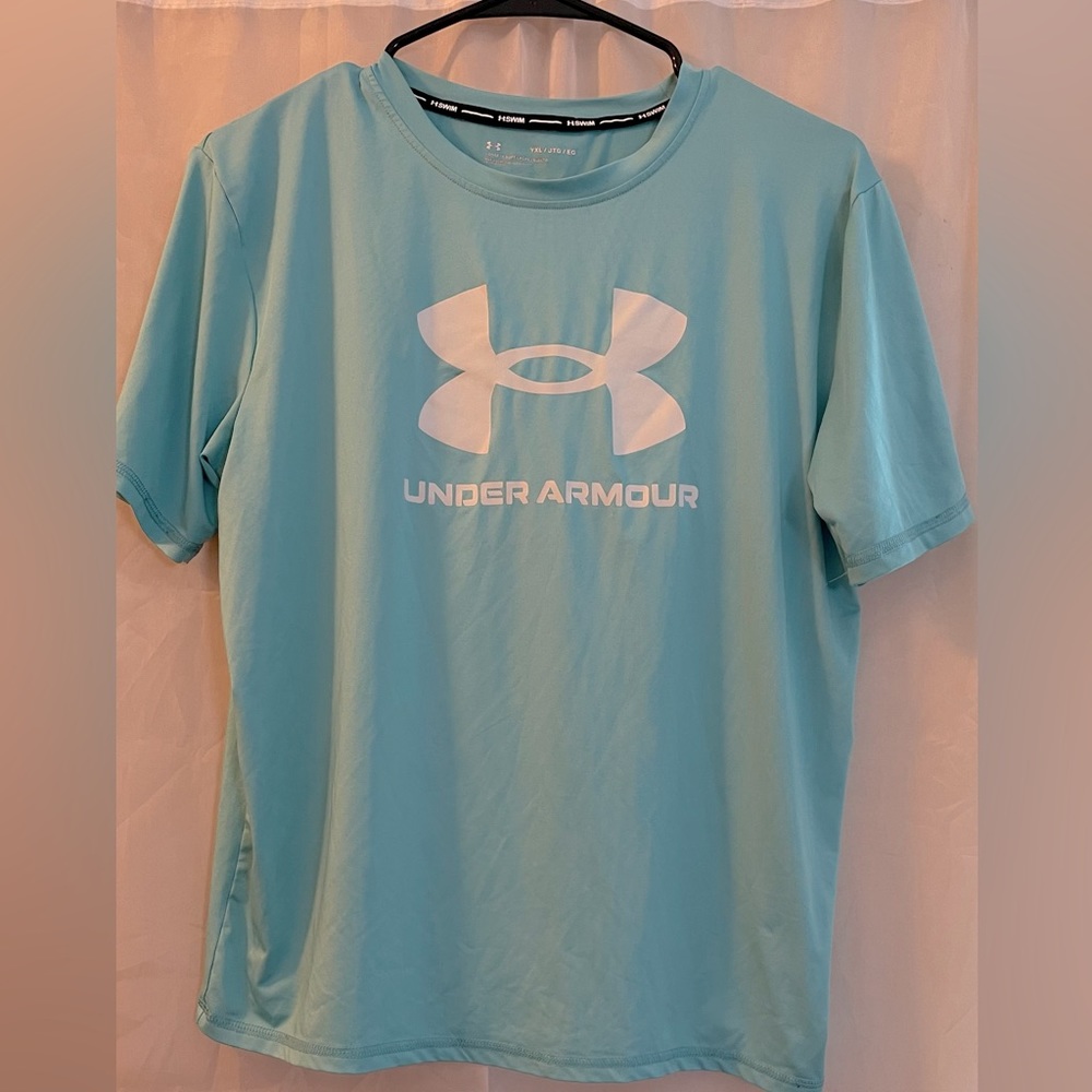 🔥Under Armour Shirt 🔥
